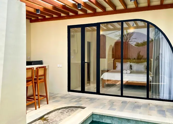 Esha Private Pool By Agata *