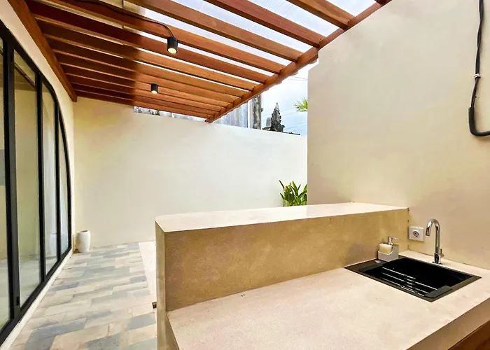 Esha Private Pool By Agata Villa